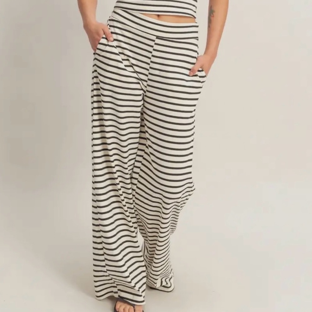 Black and White Striped Women's Straight Leg Pants